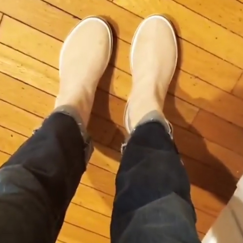 Gorgeous Discontinued Stuart Weitzman Sneaker Sock - image 2